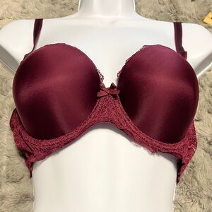 Victoria’s Secret 34D Bra